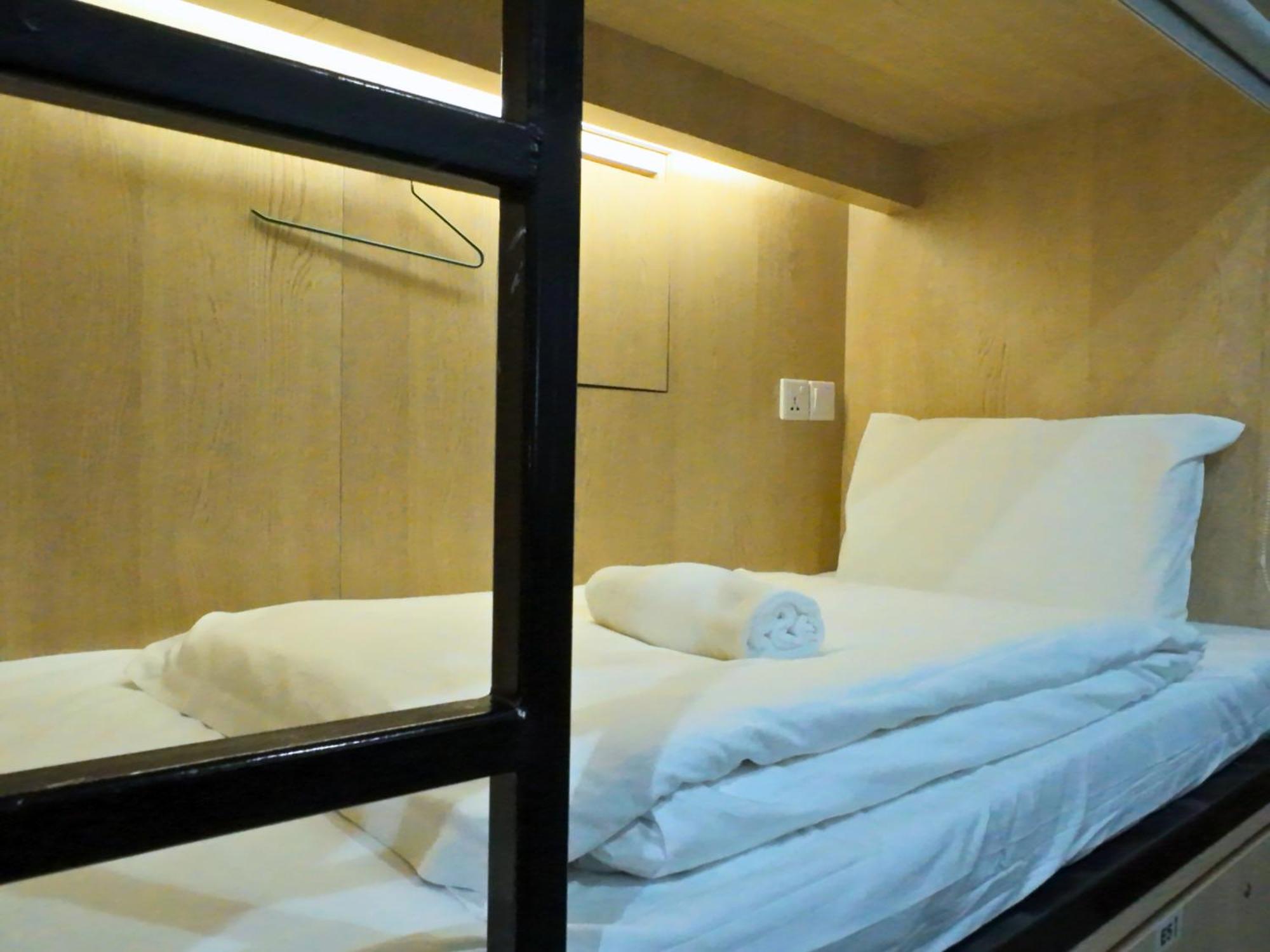 Kapselhotel The @ Bugis